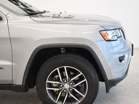 Used 2018 Jeep Grand Cherokee Limited AWD/4WD image 13