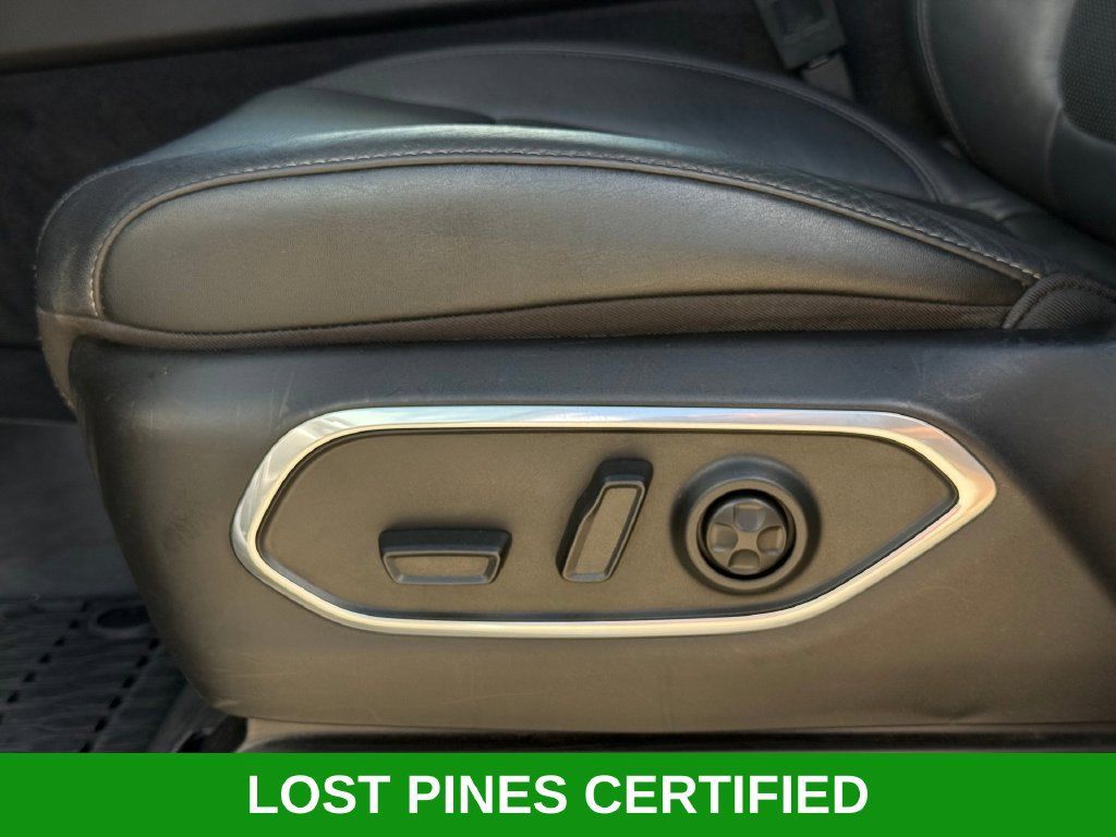 Used 2024 Jeep Wagoneer Series II w/ Flexible Seating Group RWD image 9
