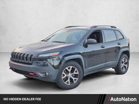 Used 2015 Jeep Cherokee Trailhawk w/ Cold Weather Group AWD/4WD image 1