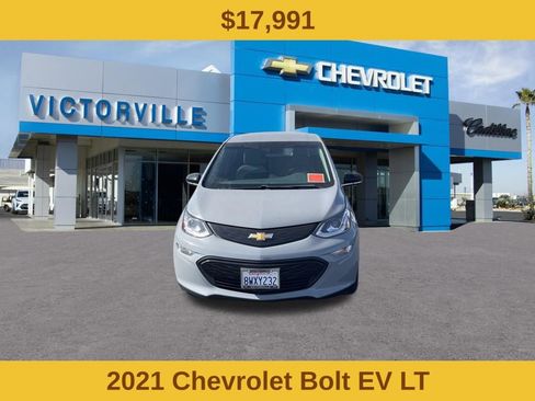 Used 2021 Chevrolet Bolt LT FWD image 2