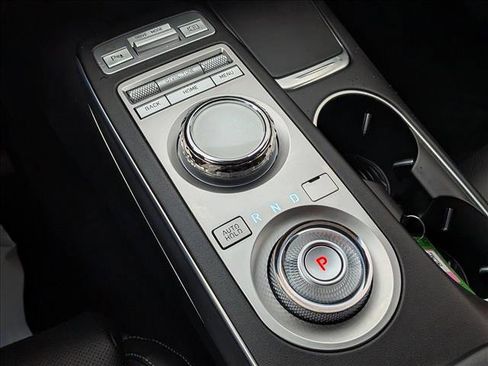 Used 2023 Genesis GV70 2.5T w/ Select Package image 13