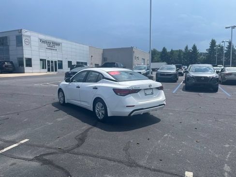 Used 2025 Nissan Sentra S FWD image 5