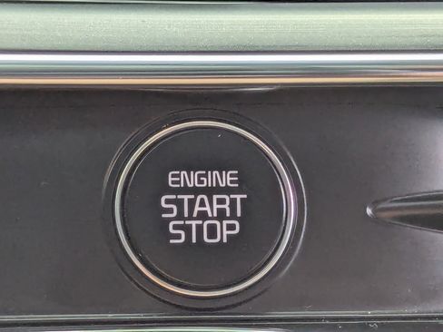 Used 2025 Kia K5 GT-Line image 32