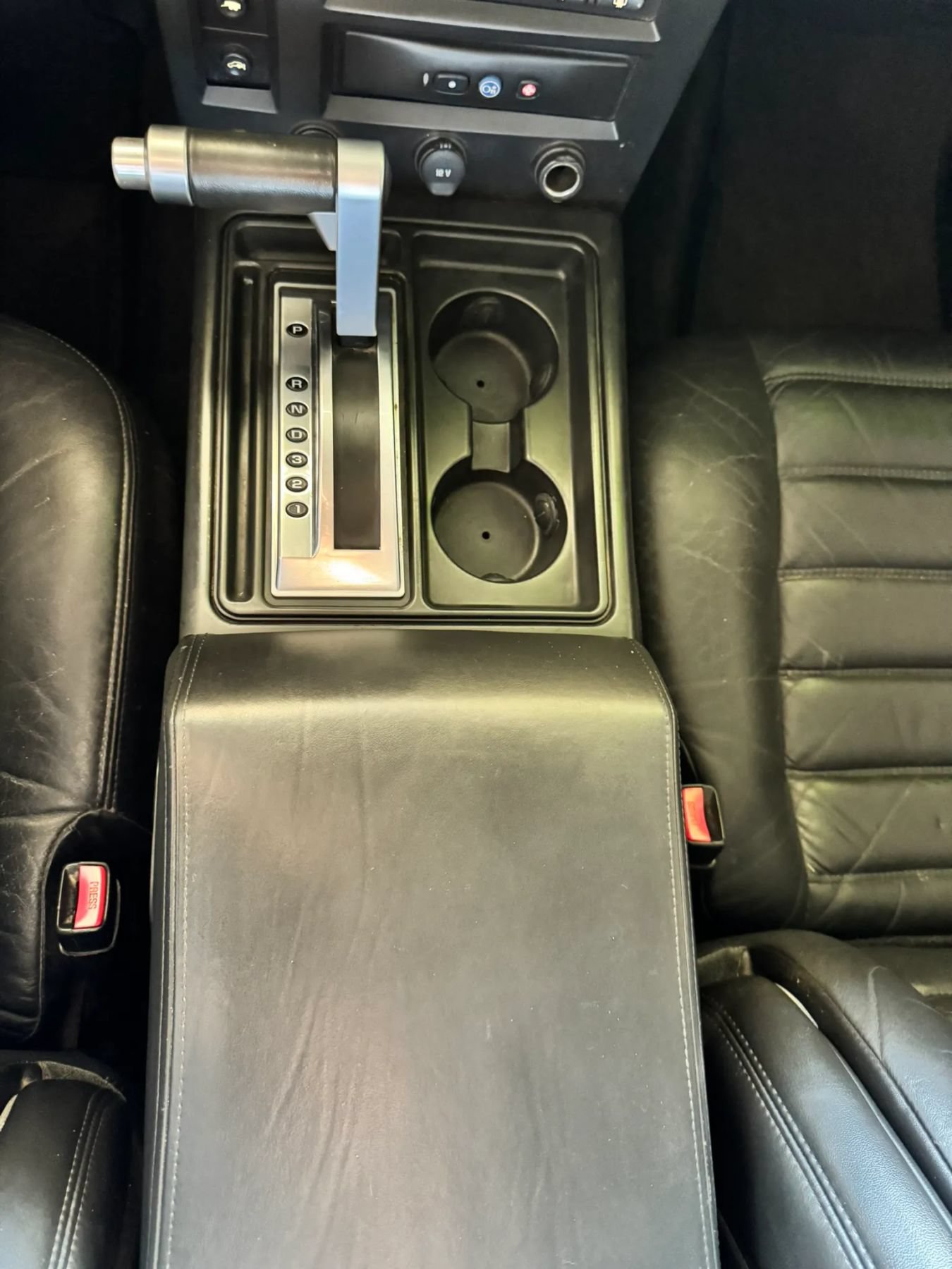 Used 2005 HUMMER H2 SUT w/ Preferred Equipment Group AWD/4WD image 15