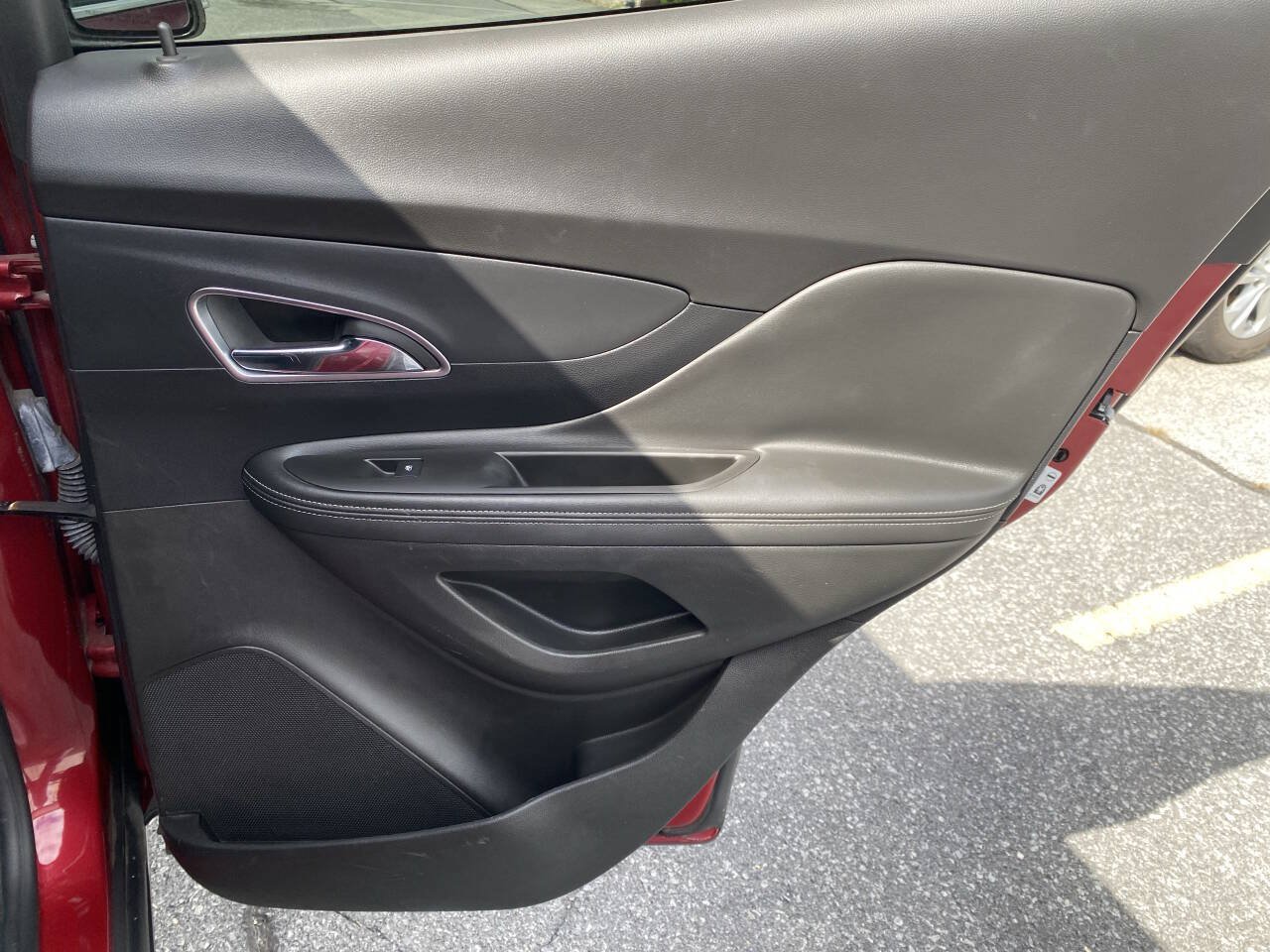 Used 2016 Buick Encore FWD image 19