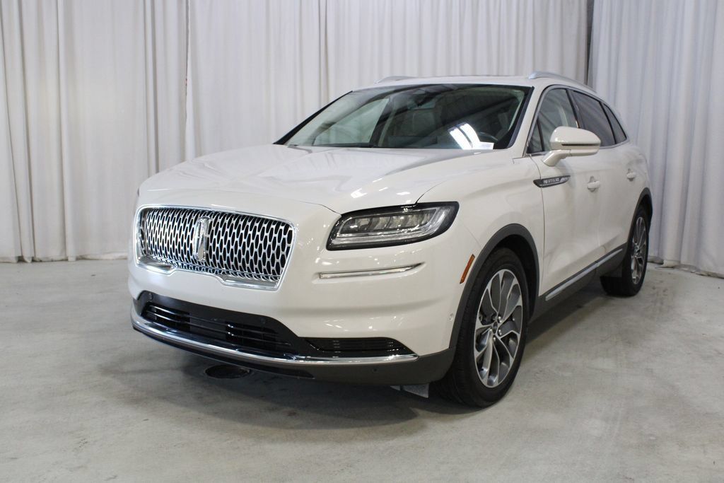 Used 2023 Lincoln Nautilus Reserve w/ Equipment Group 201A AWD/4WD image 37