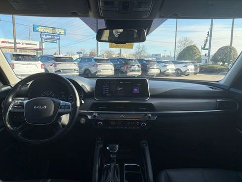 Certified 2022 Kia Telluride EX w/ EX Premium Package image 4