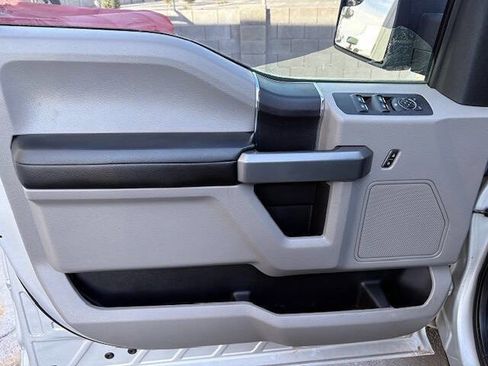 Used 2018 Ford F150 XLT image 11