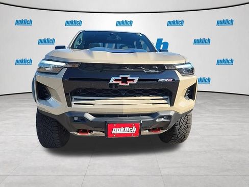 Used 2024 Chevrolet Colorado ZR2 w/ Technology Package AWD/4WD image 2