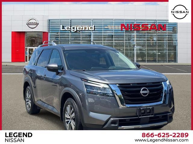 Used 2024 Nissan Pathfinder SL AWD/4WD image 1