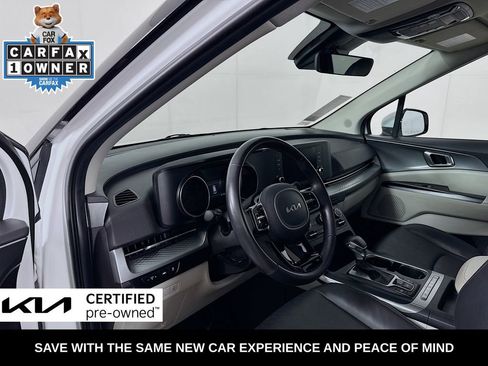 Certified 2024 Kia Carnival LX image 10