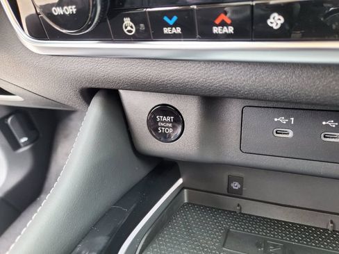 New 2026 Nissan Rogue Platinum w/ Platinum Premium Package AWD/4WD image 28