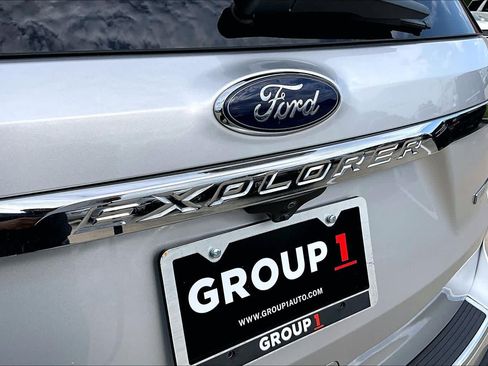 Used 2018 Ford Explorer Limited FWD image 10