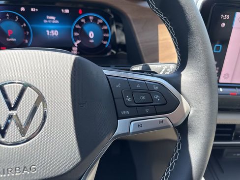 New 2026 Volkswagen Atlas SE FWD image 34