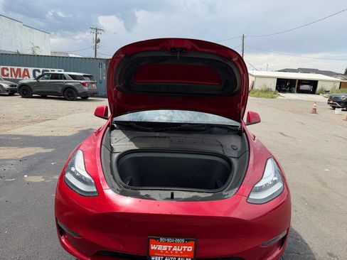 Used 2021 Tesla Model Y Long Range AWD/4WD image 35