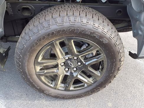 Used 2025 Chevrolet Silverado 1500 RST w/ Protection Package AWD/4WD image 21