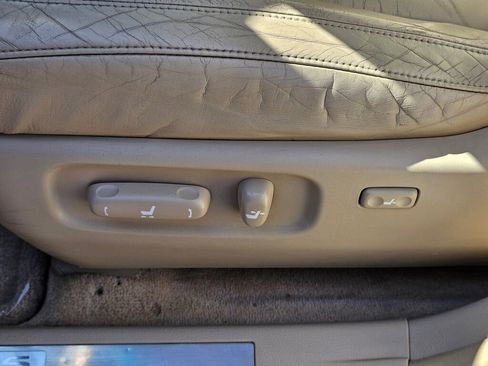 Used 2004 Lexus RX 330 AWD image 27