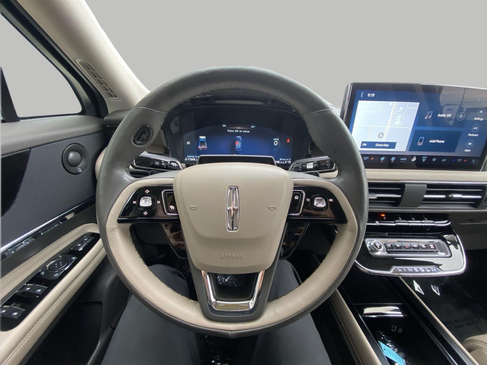 Used 2023 Lincoln Corsair Reserve AWD/4WD image 15