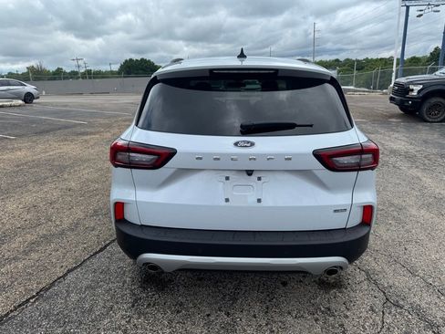 Used 2025 Ford Escape SE FWD image 6