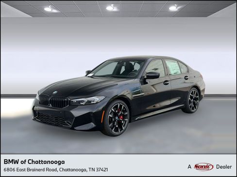 New 2026 BMW 330i Sedan w/ M Sport Package RWD image 1