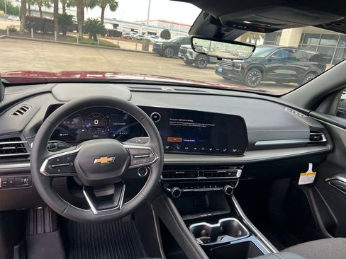 New 2026 Chevrolet Traverse LT w/ Driver Confidence Package FWD image 51