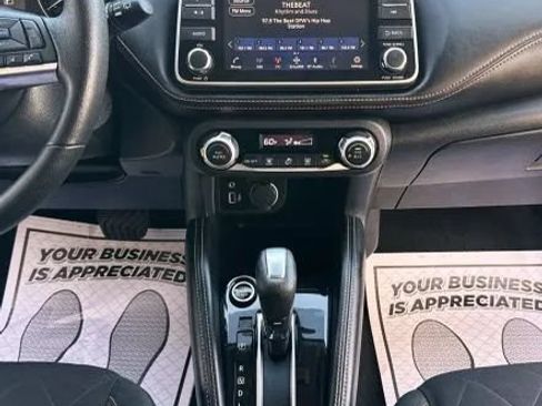 Used 2020 Nissan Kicks SR FWD image 32