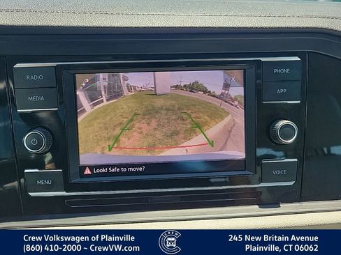 Certified 2024 Volkswagen Jetta SE w/ Panoramic Sunroof Package FWD image 8