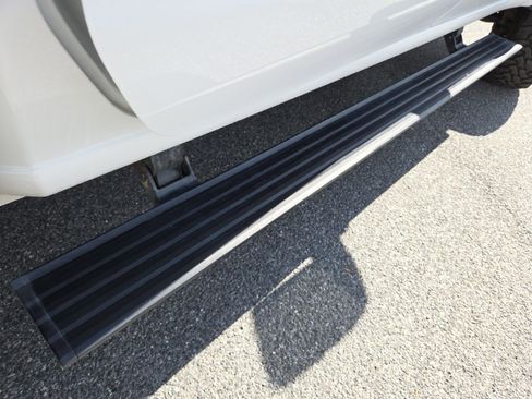 Used 2024 GMC Sierra 2500 AT4 w/ AT4 Premium Plus Package image 30