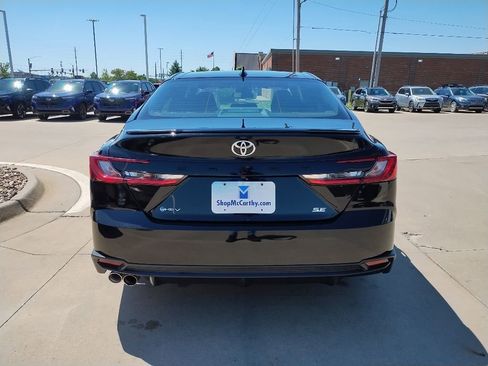 Used 2025 Toyota Camry SE FWD image 8