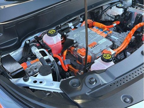 Used 2023 Chevrolet Bolt EUV LT w/ Driver Confidence Package FWD image 29