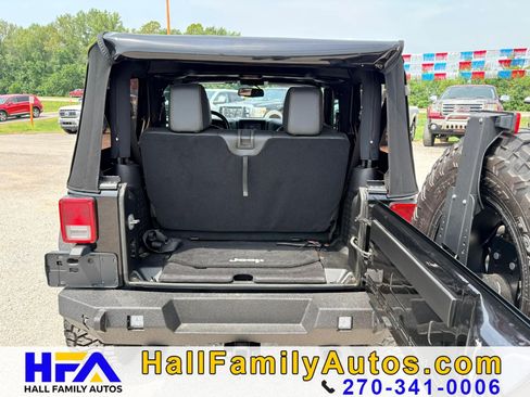 Used 2013 Jeep Wrangler Sport AWD/4WD image 7