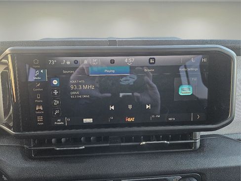 Used 2025 Jeep Wrangler Willys image 17