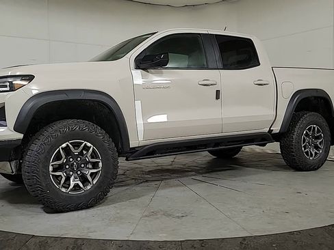 New 2026 Chevrolet Colorado ZR2 w/ LPO, Utility Wall Package image 4