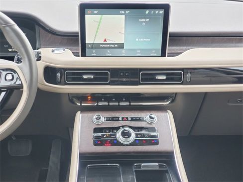 Certified 2023 Lincoln Aviator Reserve w/ Equipment Group 201A image 30