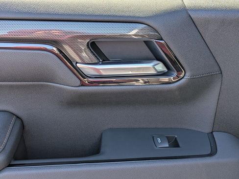 Used 2025 GMC Sierra 1500 AT4 w/ AT4 Premium Package image 27