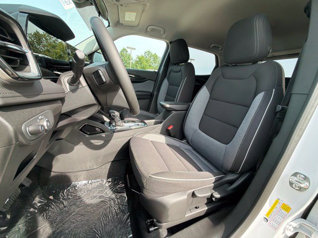 New 2026 Chevrolet TrailBlazer LT w/ Midnight Edition FWD image 12