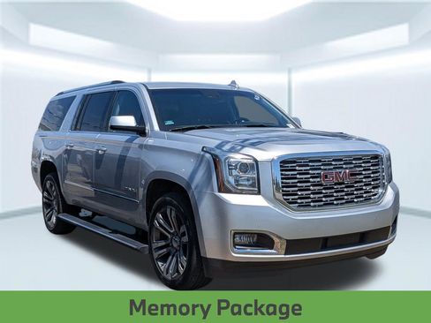 Used 2018 GMC Yukon XL Denali w/ Denali Ultimate Package AWD/4WD image 6