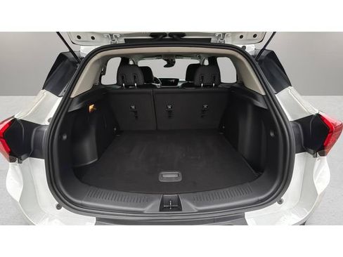 Used 2025 Buick Encore GX Preferred FWD image 31
