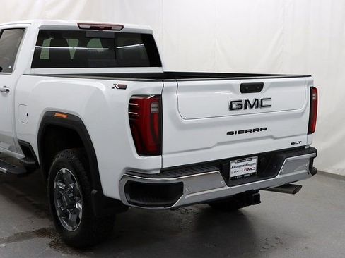 New 2026 GMC Sierra 2500 SLT w/ SLT Premium Package image 10