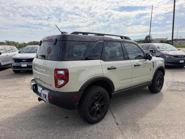 Used 2025 Ford Bronco Sport Badlands w/ Sasquatch Badlands Package AWD/4WD image 3