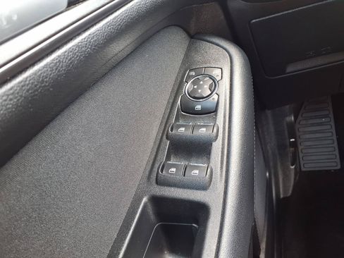 Used 2019 Ford Edge SE w/ SE Fleet Driver's Package FWD image 10