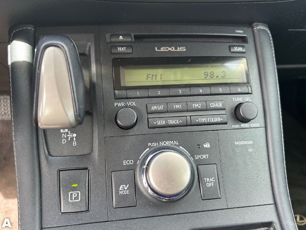 Used 2015 Lexus CT 200h FWD image 24