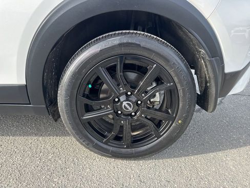 Used 2024 Nissan Kicks SR w/ SR Premium Package image 27