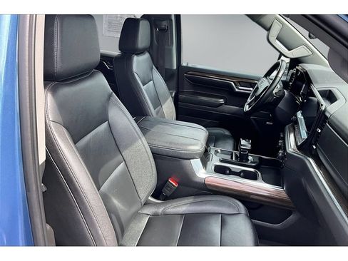 Used 2024 Chevrolet Silverado 1500 LT Trail Boss w/ LT Trail Boss Premium Package AWD/4WD image 25