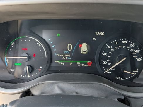 Used 2025 Toyota Sienna LE FWD image 20