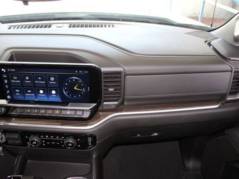 Used 2025 Chevrolet Silverado 1500 RST AWD/4WD image 27
