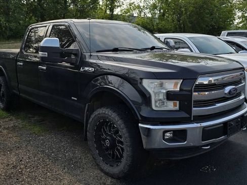 Used 2015 Ford F150 Lariat w/ Equipment Group 502A Luxury AWD/4WD image 3