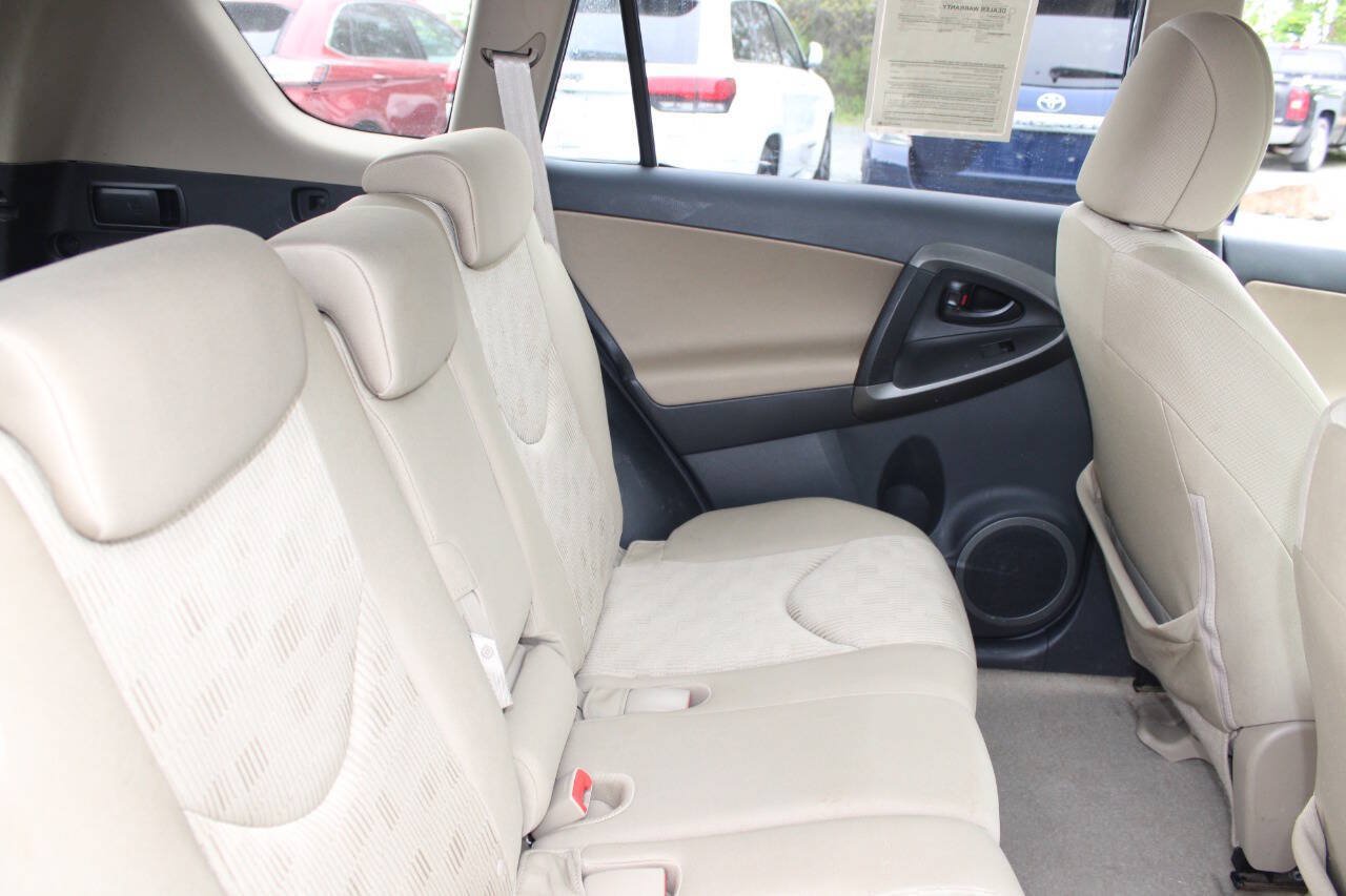 Used 2011 Toyota RAV4 4WD w/ Base L4 Extra Value Pkg image 16