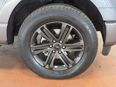 Used 2021 Ford F150 Lariat w/ Equipment Group 502A High image 9