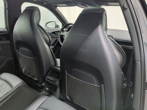 Used 2021 Audi S4 Premium Plus w/ Premium Plus Package image 19